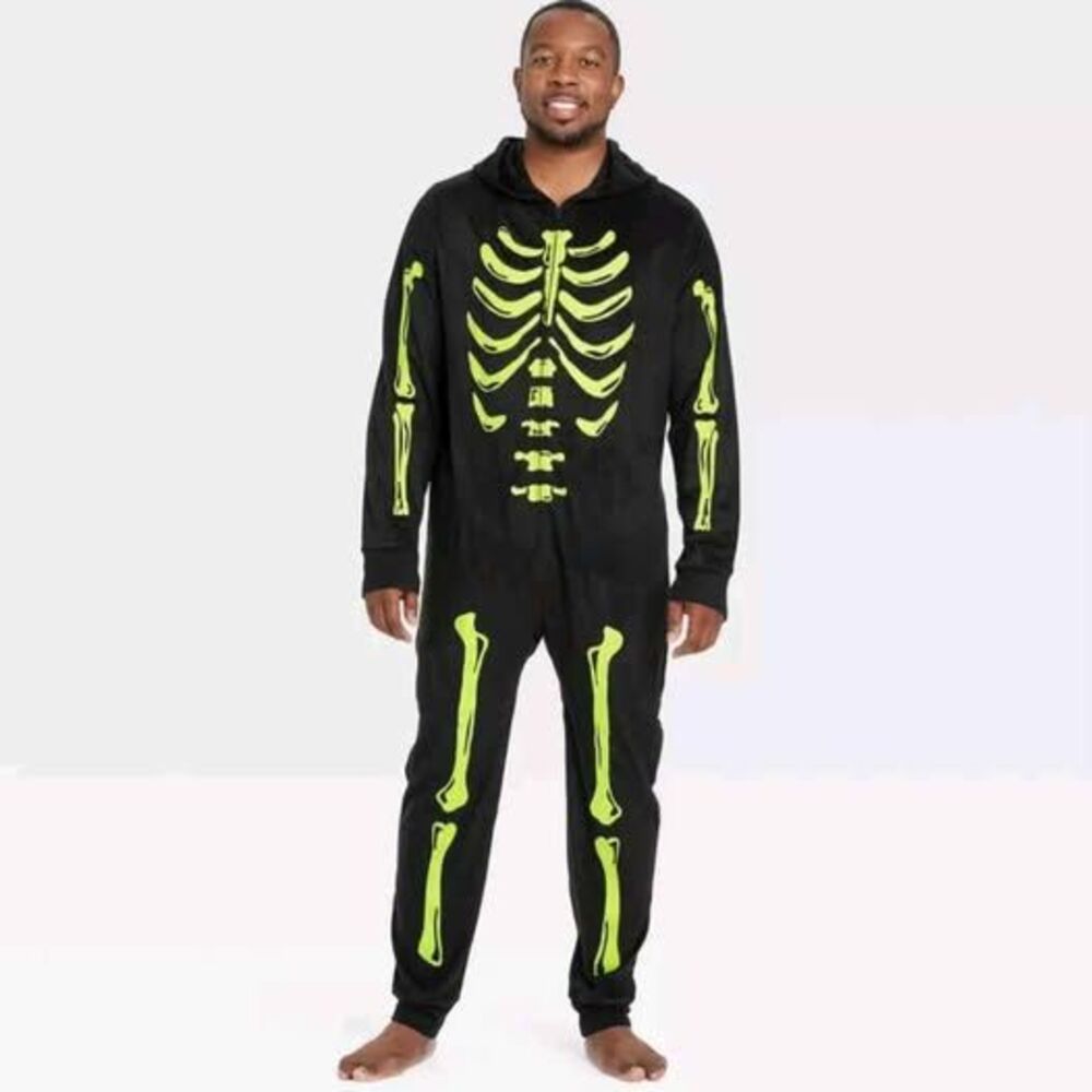 Hyde & Eek Men's 1-Piece Glow In The Dark Pajamas, Hooded Skeleton, size L- NEW
